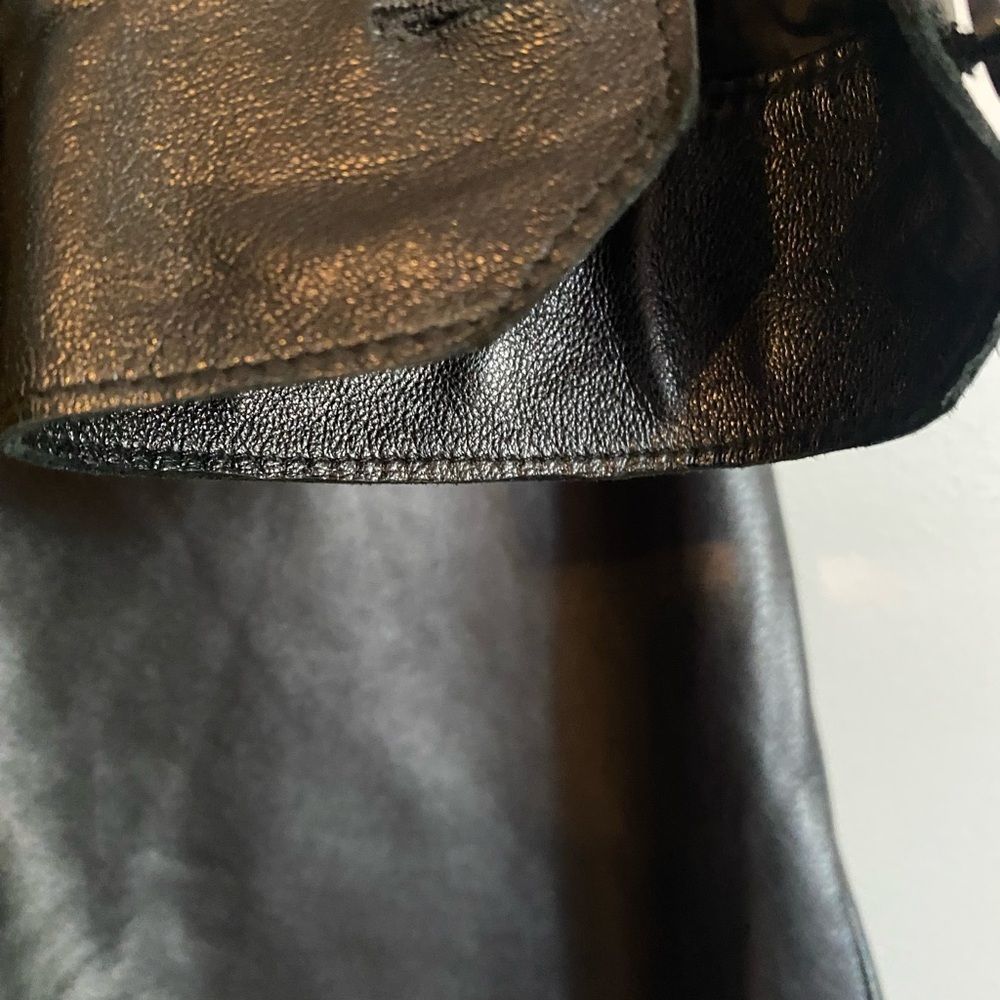 Danier NWOT Genuine Leather Black Shirt / Top Blouse Soft Size 2XXSmall - Picture 3 of 8